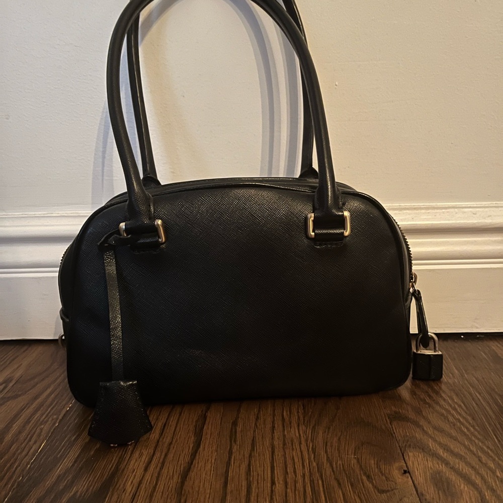 Ann Taylor small leather black bag.